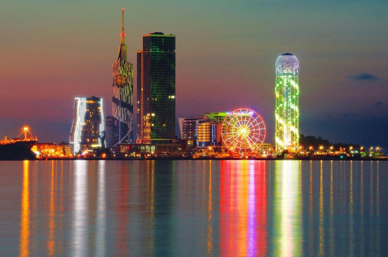 Orbi City Apartments On The Beach Batumi Luaran gambar