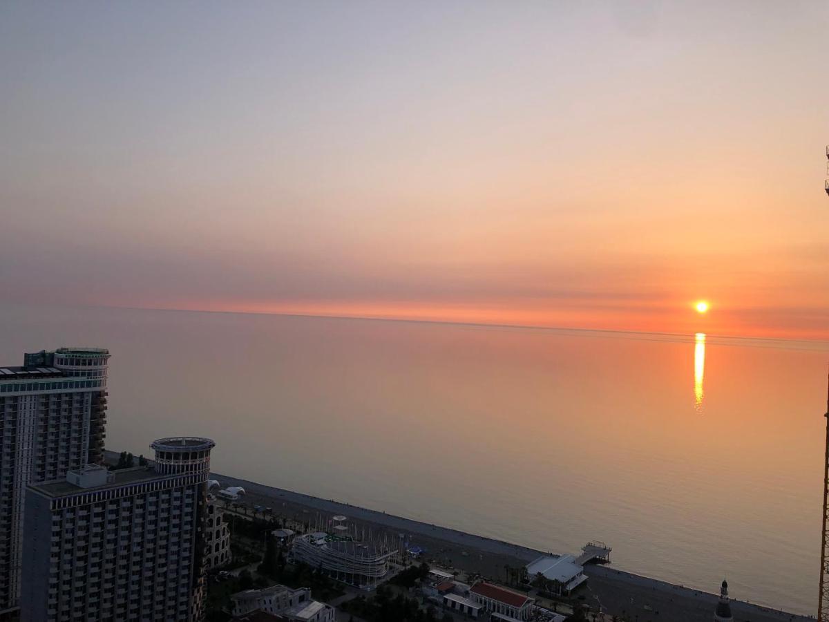Orbi City Apartments On The Beach Batumi Luaran gambar